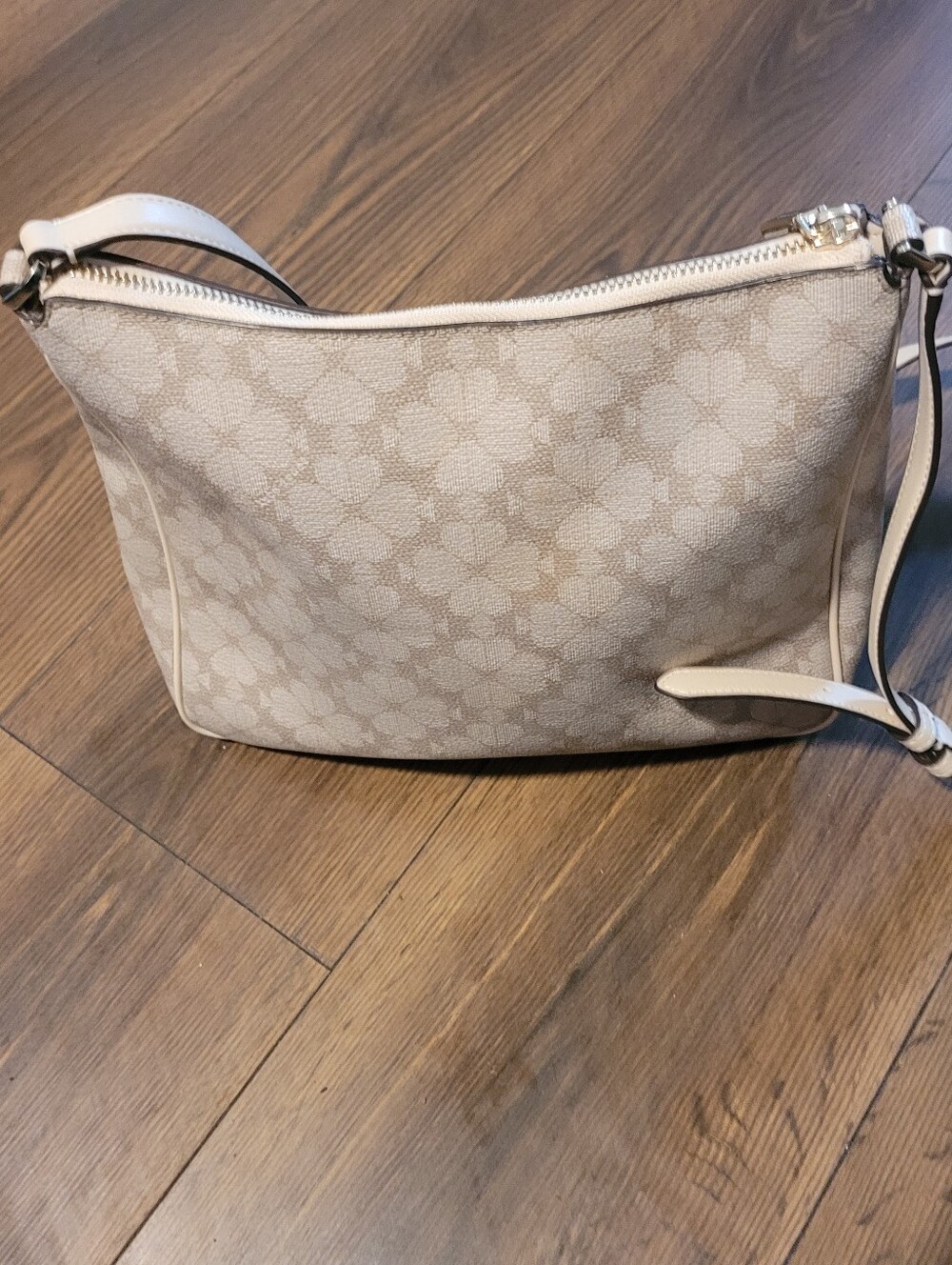 NEWLIKE CONDITION KATE SPADEFLOWER SWINBACK CROSSBODY BAG - Picture 2 of 5